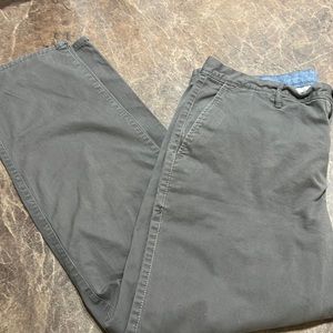 Gap Khakis straight fit comfort stretch grey 34x32